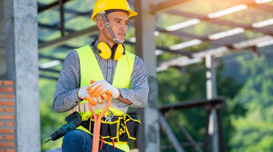 Professional gutter cleaning in Burnt Prairie, IL